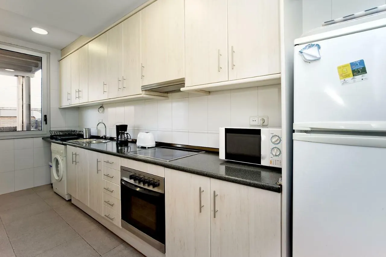 Apartamento Con Terraza, Balcon De Barcelona Esplugues de Llobregat 0*,